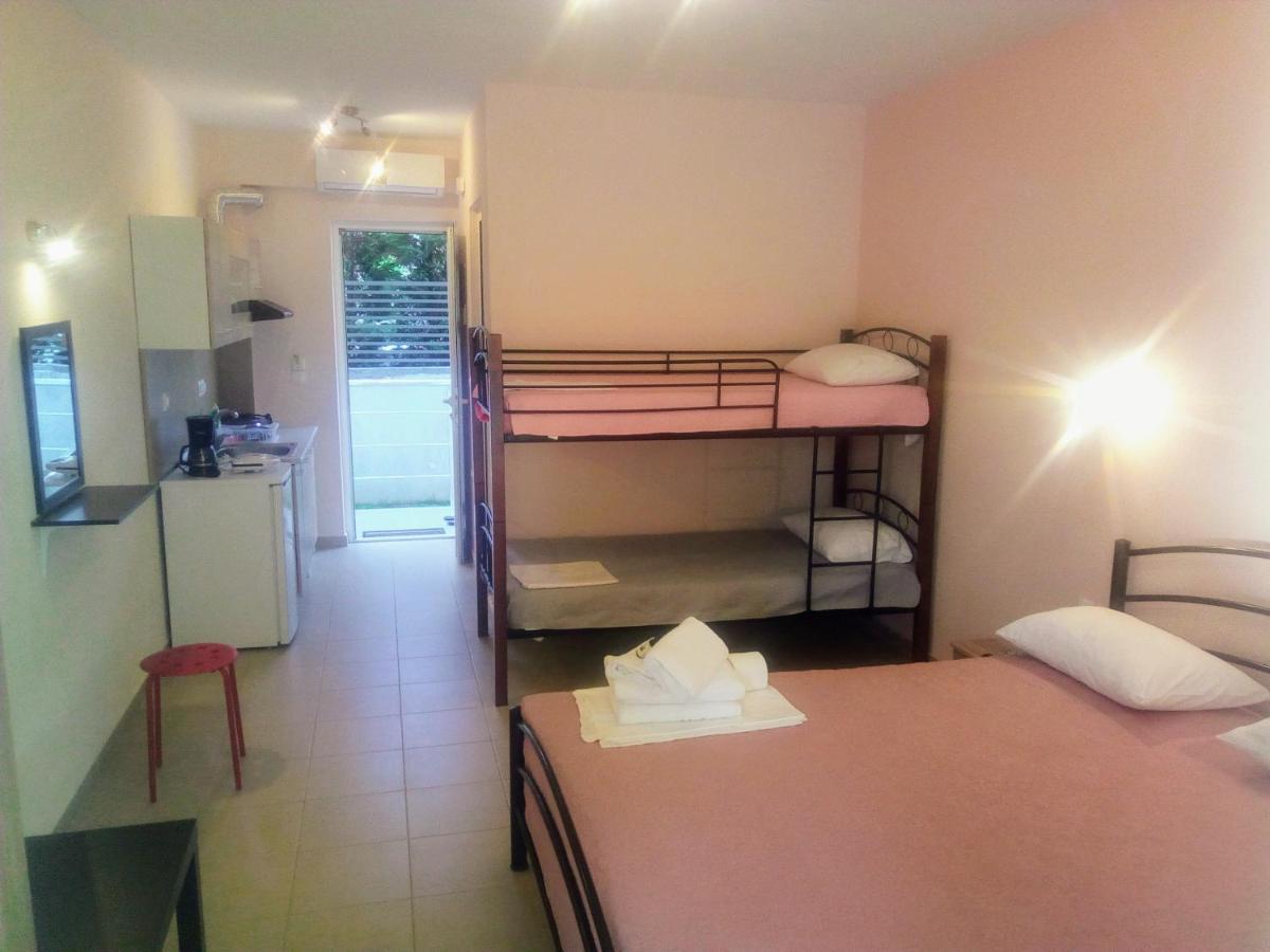 Persefoni Rooms Apartments & Mezonetes Toroni Extérieur photo